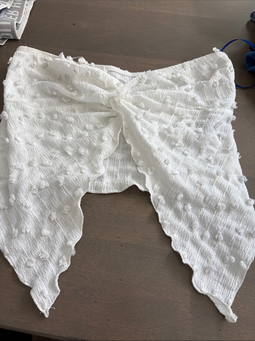 White Textured Pom-Pom Girls' Skirt Wrap
